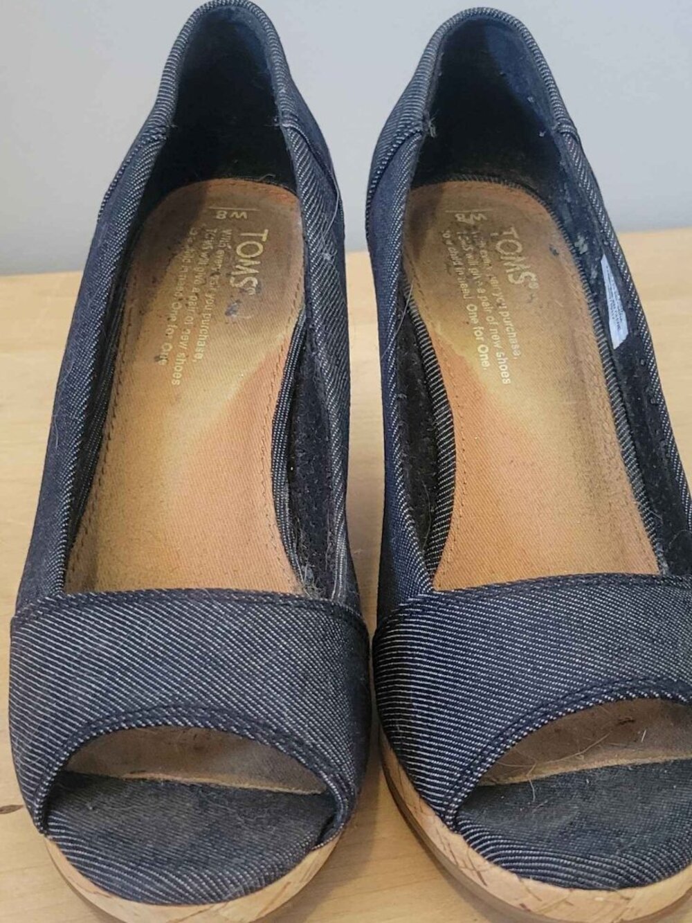 TOMS navy wedge heels peep toe size 8 - Picture 4 of 4